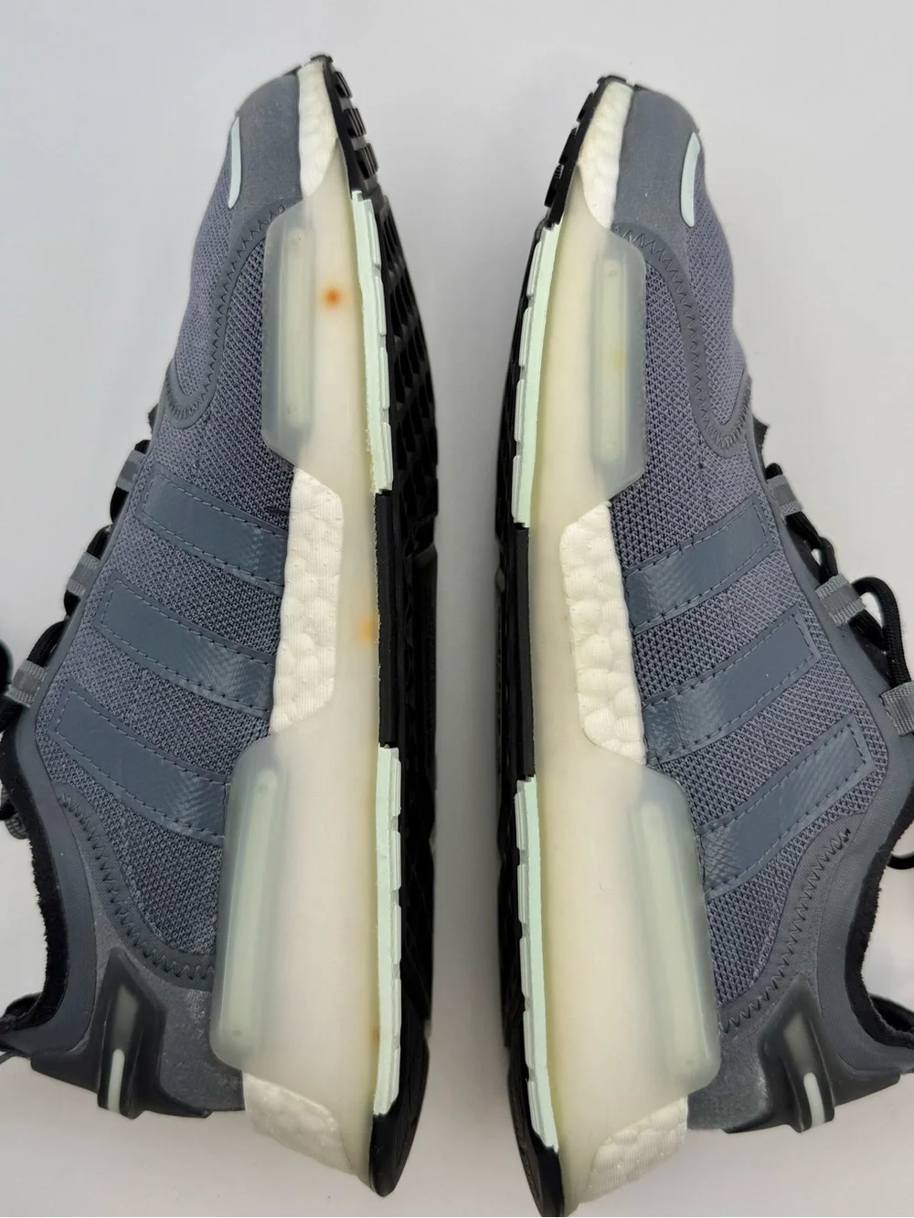 adidas NMD V3 Men’s Low Top Lace-Up Athletic Sneakers Onix/Ice Mint GZ4353